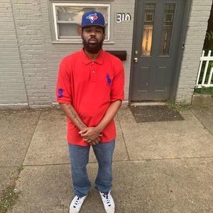 Meet your Posher, Tee